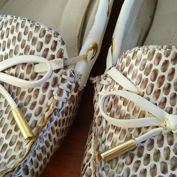 Donating soon- Stuart Weitzman and Bandolino Shoes - Picture 7 of 7